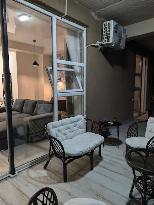 Cosy Apartment With Two Terraces Tiflis