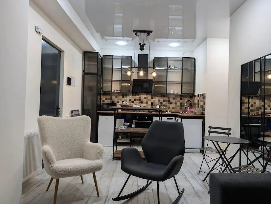 Cosy Apartment With Two Terraces Tiflis Gürcistan
